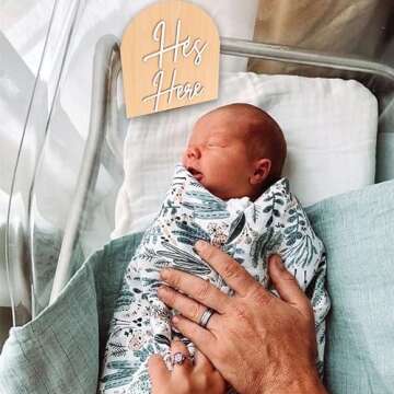 Vgaruint Wooden Gender Reveal Announcement Photo Prop