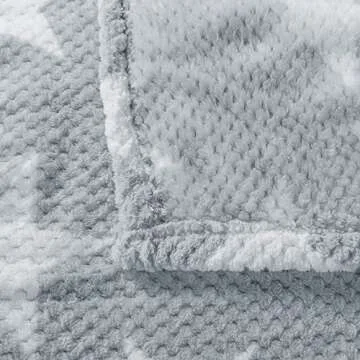 Home Soft Things Flannel Travel Throw Star Print Soft Warm Cozy Comfortable Blankets 50'' x 70'' Bedroom Living Room Décor Suitable for All Year Round