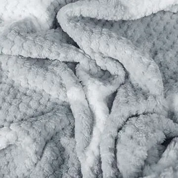 Home Soft Things Flannel Travel Throw Star Print Soft Warm Cozy Comfortable Blankets 50'' x 70'' Bedroom Living Room Décor Suitable for All Year Round