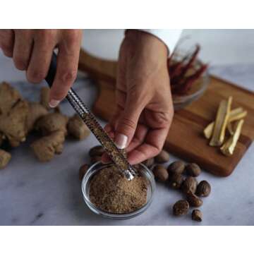 Microplane Spice Grater for Effortless Zesting and Grating