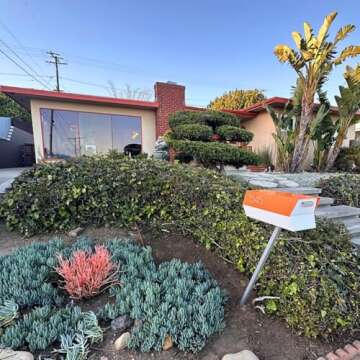 modbox USA Mid-Century Curbside Mailbox in Orange/White