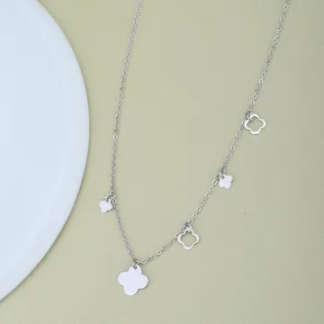 Elegant Vanbelle Clover Charm Necklace - Handmade Silver Jewelry