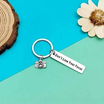 24Pcs Photographer Keychain Camera Jewelry Keychain Inspirational Gifts for Camera Lovers Photography Photo Lovers Photo Club Gift Wedding Photographer Graduation Christmas Birthday Gift for Coworker