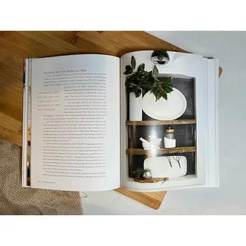 Cozy Minimalist Guide for Year-Round Hosting and Decor