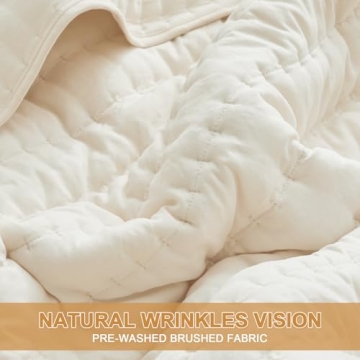 HiSnug Cream King Size Quilt Bedding Set for All Seasons