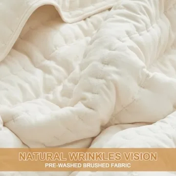 HiSnug Cream King Size Quilt Bedding Set for All Seasons