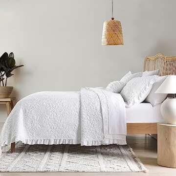 HORIMOTE HOME White Ruffled Quilt Queen Size, Stone-Washed Microfiber Lightweight Crinkled Farmhouse Rustic Shabby Chic Bedding Set, 3 Pieces Reversible Bedspread with Pillow Shams for All Season