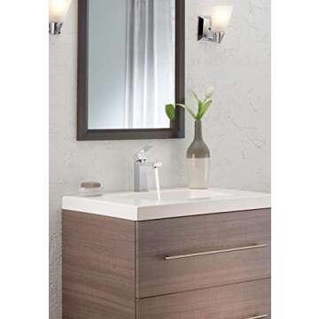 Delta Modern Chrome Single Hole Bathroom Faucet 567LF-PP