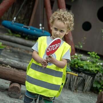 Liontouch - Stop & Go Sign, Red & Green | 3+ Years - 11.8 x 6.7 in | Durable & Reversible Lollipop-Shaped Foam Toy Paddle for School Patrols | Ideal for Teaching Kids Traffic & Street Safety