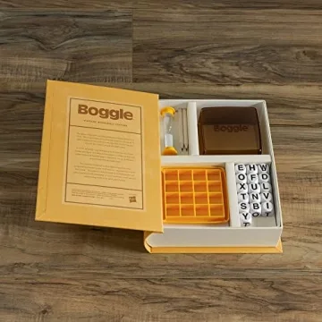 Boggle Vintage Bookshelf Edition for Family Fun
