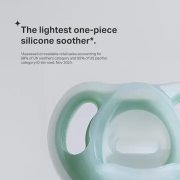 Tommee Tippee Ultra-light Silicone Pacifier, Symmetrical One-Piece Design, BPA-Free Silicone Binkies, 6-18 months, Pack of 4 Pacifiers