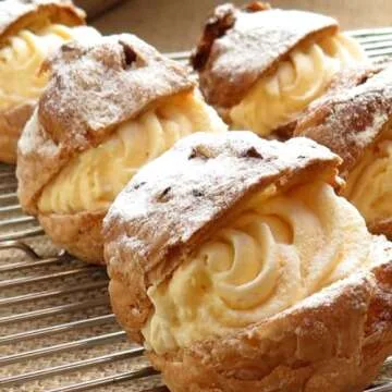 Unpretentious Pastry Flour, 5 lb, Non-GMO, Great for Flaky Pastries, Pies, Muffins, & Biscuits