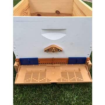 Apimaye Premium Screened Bottom Board with Pollen Trap