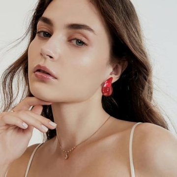 Fashionable HolidayQbee Hypoallergenic Teardrop Earrings
