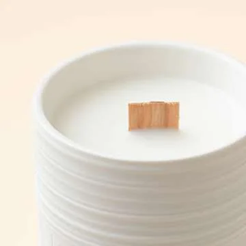 LA JOLIE MUSE Rose Candle - Elegant Gifts For Her