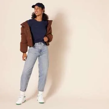 Amazon Essentials Women's Classic-Fit Short-Sleeve Crewneck T-Shirt, Pack of 2, Navy/White, Medium