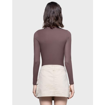 PUMIEY Sleek Women Long Sleeve Crew Neck Top for Every Occasion