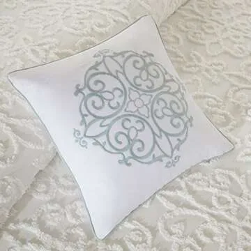 Madison Park Tufted Chenille Cotton Comforter, All Season Bedding Set, Matching Shams, Sabrina Shabby Chic, Medallion Off White Full/Queen(90"x90") 4 Piece