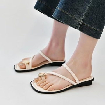 Stylish Women’s Strappy Flat Sandals for Summer Elegance