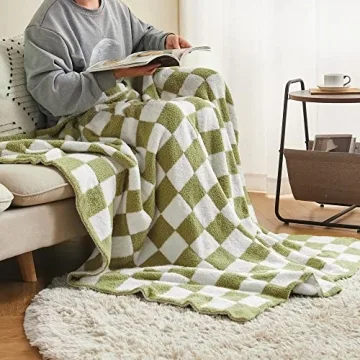 Fuzzy Checkered Blanket Lightweight Reversible Microfiber
