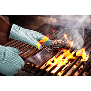 KITCHEN PERFECTION Silicone Smoker Oven Gloves for Safe Cooking