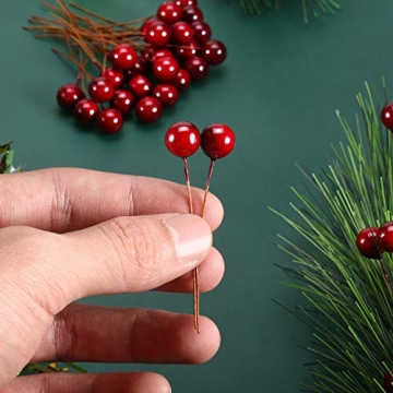 BBTO 100 Mini Fake Holly Berries for Festive Decor