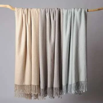 CUDDLE DREAMS Silk Throw Blanket with Hand-Knotted Fringe, Natural, Soft & Breathable (Herringbone Blue)
