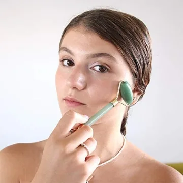 Anti-Aging Jade Roller & Gua Sha Stone Gift Set