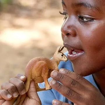 Schleich Wild Life Kangaroo Animal Figurine - Detailed Wild Animal Kangaroo Toy Figure, Durable for ...