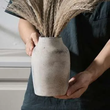 SIDUCAL Ceramic Rustic Farmhouse Vase | 7.2 Inch Pottery Decorative Flower Vase for Home Decor | Whitewashed Terracotta Boho Vase for Table, Living Room, Bathroom Decoration, Shelf Decor, Mantel