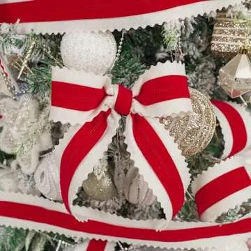 MEEDEE Christmas Felt Ribbon 2.5 Inch Wired Felt Ribbon 10 Yards White Felt with Red Velvet Middle Rickrack Cutout Christmas Ribbon for Christmas Tree Decoration, Topper Bow, Ribbon Garland