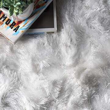 nuLOOM Silky Shag Accent Rug in Pearl White - 3x5