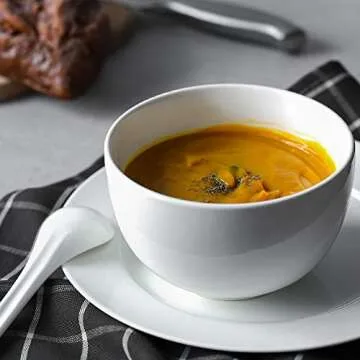 DOWAN 30 Ounce Deep Soup Bowls with Spoons Set of 4