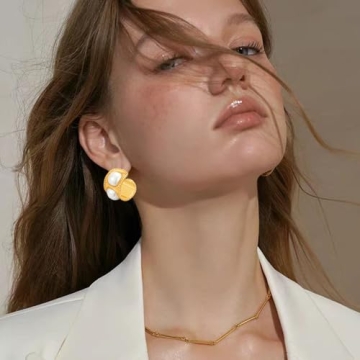 AOLIMI Gold Pearl Hoop Earrings - Stylish Women's Jewelry