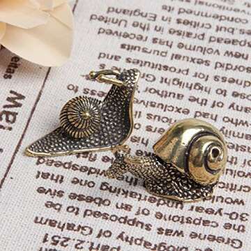 Acxico 2Pcs Solid Brass Snail Figurines Small Statue House Decoration Animal Figurines Gift