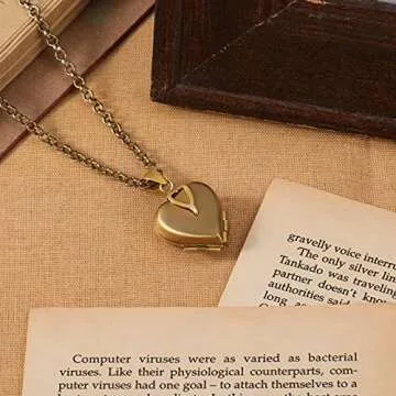 Nobelook Personalized Heart Locket Necklace for Women, Customized Necklaces with Picture Vintage Jewelry Gold Photo Necklace for Her Daughter Grandma Gift for Mother Day Christmas Birthday Wedding