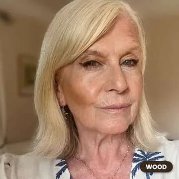 PrimeEyes Glide Eyeliner - Water-Resistant & Long-lasting