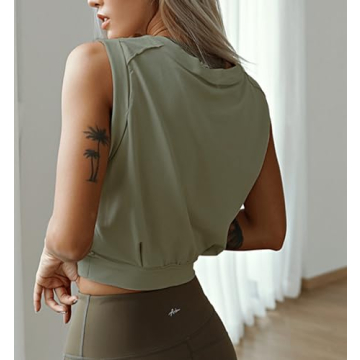 ARRIVE GUIDE Cute Sleeveless Yoga Crop Top in Army Green