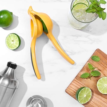 OXO Good Grips Citrus Squeezer for Fresh Lemon Lime Juice