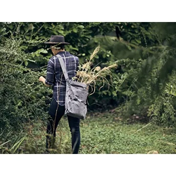 Durable Foraging Bag - Stylish Harvesting and Gathering Bag