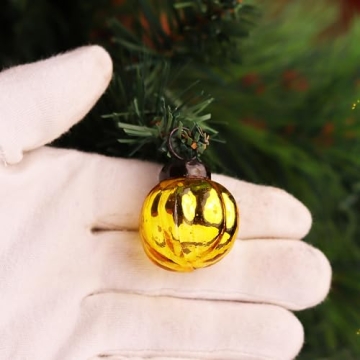 Handcrafted Glass Christmas Ornaments for Festive Decor