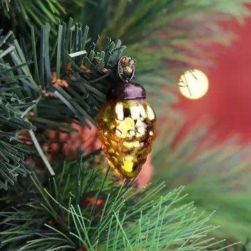 Handcrafted Glass Christmas Ornaments for Festive Decor