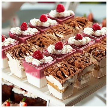 EASERCY 50 Pack 5 oz Plastic Dessert Cups with Lids