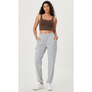 ODODOS Women's Seamless Square Neck Sports Bra Medium Support Padded Wirefree Cropped Tank Tops, Brunette, Medium/Large