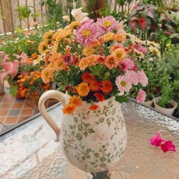 Vintage Floral Ceramic Vase - Farmhouse Decor Centerpiece