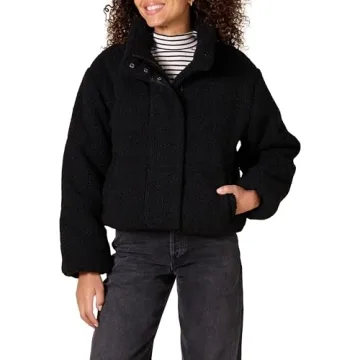 Amazon Essentials Women's Cropped Full-Zip Puffer Jacket in Purple Lavender