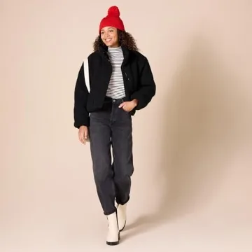Stylish Cropped Puffer Jacket for Winter Warmth