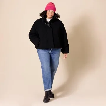 Stylish Cropped Puffer Jacket for Winter Warmth