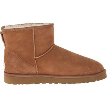 UGG Men's Classic Mini Boot Chestnut for Comfort and Style