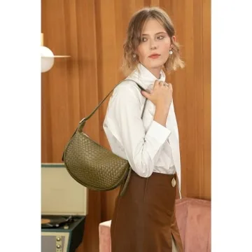 BOSTANTEN Small Crossbody Bags with Adjustable Strap